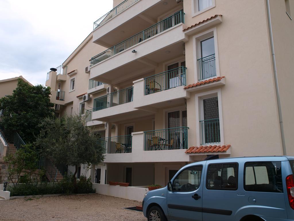 Apartments Obala Dragovic Petrovac Exterior photo